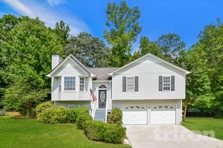 708 Newport Dr, Villa Rica, GA 30180