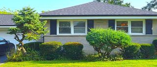 807 E  Golfview Dr, Mount Prospect, IL 60056