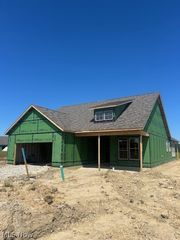 6465 Buckeye Ln, Medina, OH 44256