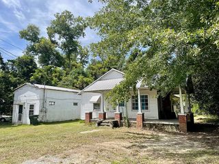 551 E  Hill St, Swainsboro, GA 30401