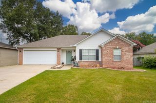 140 Plumdale Dr, Sherwood, AR 72120