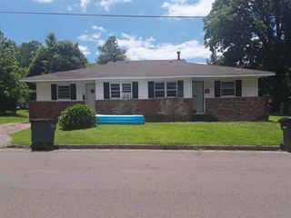 819 - 821 E Mercer St Street, Union City, TN 38261