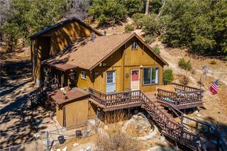 5958 Robin Oak Dr, Angelus Oaks, CA 92305