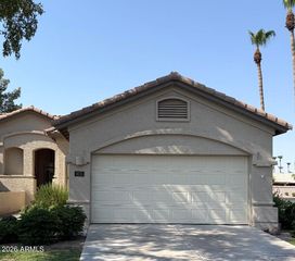 9733 E HOLIDAY Way, Sun Lakes, AZ 85248
