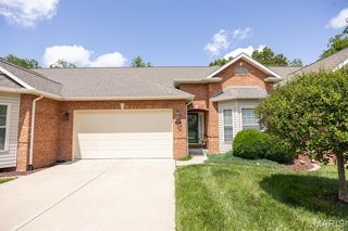 1927 Hawksbill Dr, Belleville, IL 62223