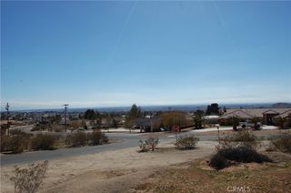 Tao Rd #402, Apple Valley, CA 92307