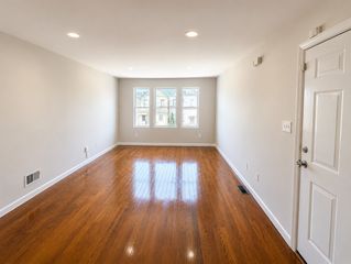 323 S  Park St #1, Elizabeth, NJ 07206