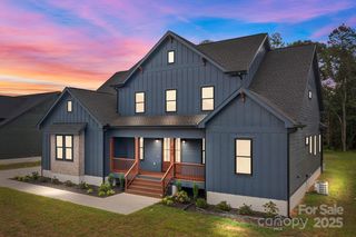 149 Mills Garden Rd #1, Statesville, NC 28625