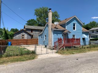 524 S  5th St, Niles, MI 49120
