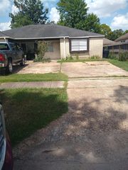 9810 Rockcrest Dr, Houston, TX 77041