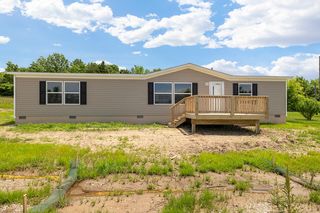 600 Tri-Lakes Road, Humansville, MO 65674