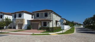 3463 W  110th St, Hialeah, FL 33018