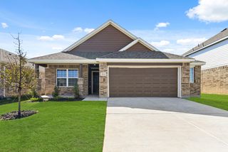 112 Lost Oak Dr, Cleburne, TX 76033