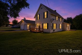 4316 D Rd, Bark River, MI 49807
