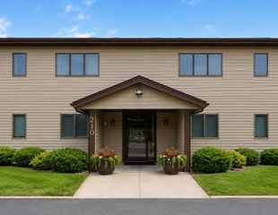 210 Sargent Dr #103, Red Wing, MN 55066