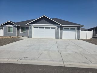 913 6th Ave NE, Ephrata, WA 98823