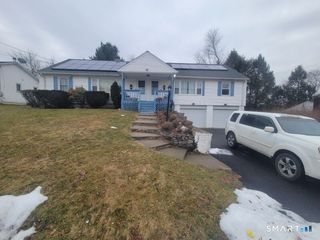 94 Pullen Ave, Watertown, CT 06779