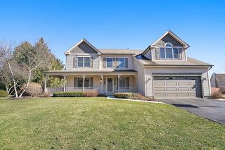 904 Pember Cir, Dundee, IL 60118