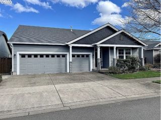 1083 Leopold Dr, Eugene, OR 97402
