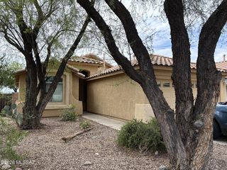 10478 E  Rose Hill St, Tucson, AZ 85747