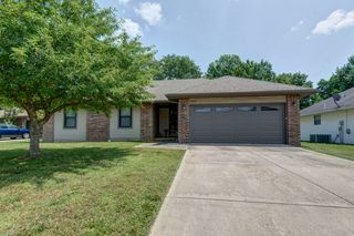 2026 S Colgate Avenue, Springfield, MO 65807
