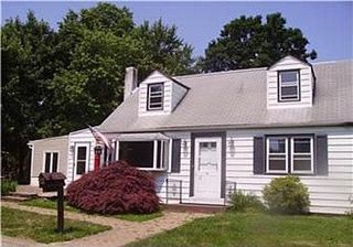 15 Dover Ct, Ewing, NJ 08618