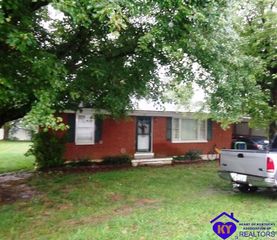 107 Hillview Acres Rd, Greensburg, KY 42743