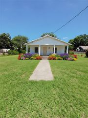 404 N  Hill St, Itasca, TX 76055