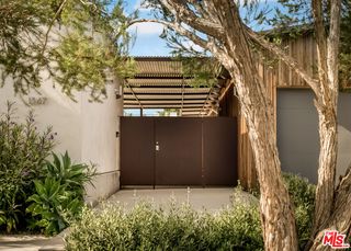 1347 Palms Blvd, Venice, CA 90291