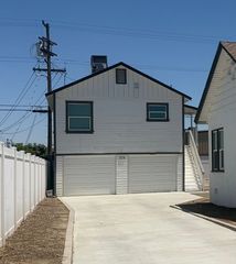 304 E St, Wasco, CA 93280