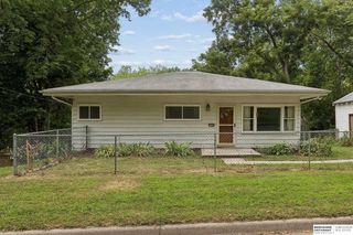 9704 N  31st St, Omaha, NE 68112