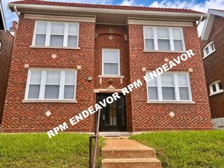 3211 Halliday Ave #1W, Saint Louis, MO 63118