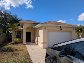 2193 River Ridge Blvd, Fort Myers, FL 33905