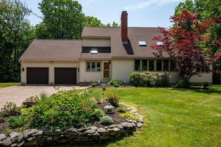 12 Pheasant Run, East Kingston, NH 03827