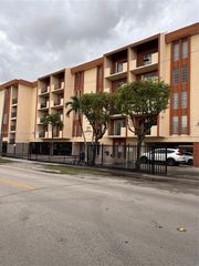 1075 W  68th St #311, Hialeah, FL 33014