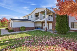 838 Boulder TRAIL #205, Racine, WI 53406