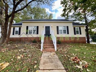 200 Cranewater Dr, Columbia, SC 29212