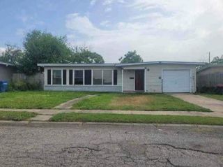 3705 Lamont St, Corpus Christi, TX 78415