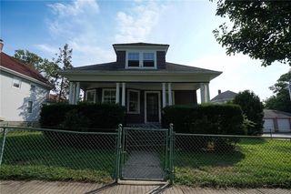 72 Boutwell St, Pawtucket, RI 02860