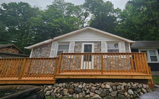 79 Buckberg Rd, Stony Pt, NY 10980