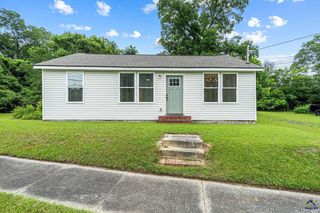 110 S  6th St, Warner Robins, GA 31088