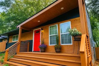 521 Granade Dr, Forest Park, GA 30297