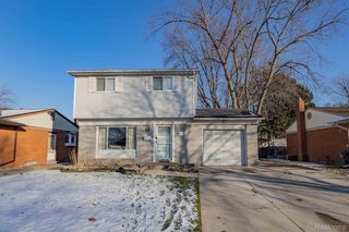 8364 Alton St, Canton, MI 48187