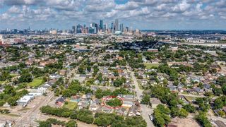4 Canal Ct, Houston, TX 77011