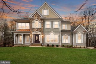9201 Windy Oak Dr, Upper Marlboro, MD 20772