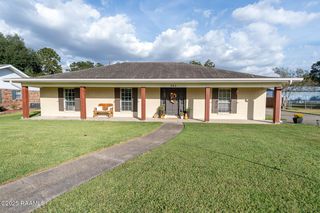 262 Parkway Cir, Crowley, LA 70526