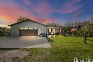 309 N  1st St, Chesaning, MI 48616