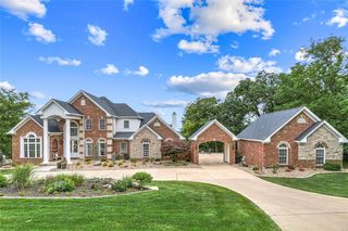 693 Claremoor Pass, Weldon Spring, MO 63304