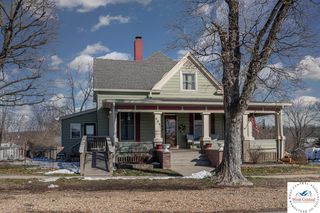404 W  Jefferson St, Warsaw, MO 65355