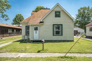 312 S  Henrietta St, Staunton, IL 62088
